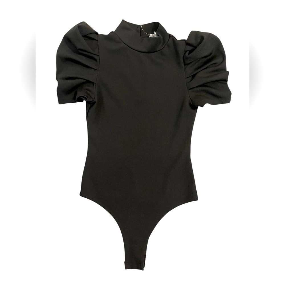 Black TCEC poof sleeve body suit. Medium New without tag​​​​​​